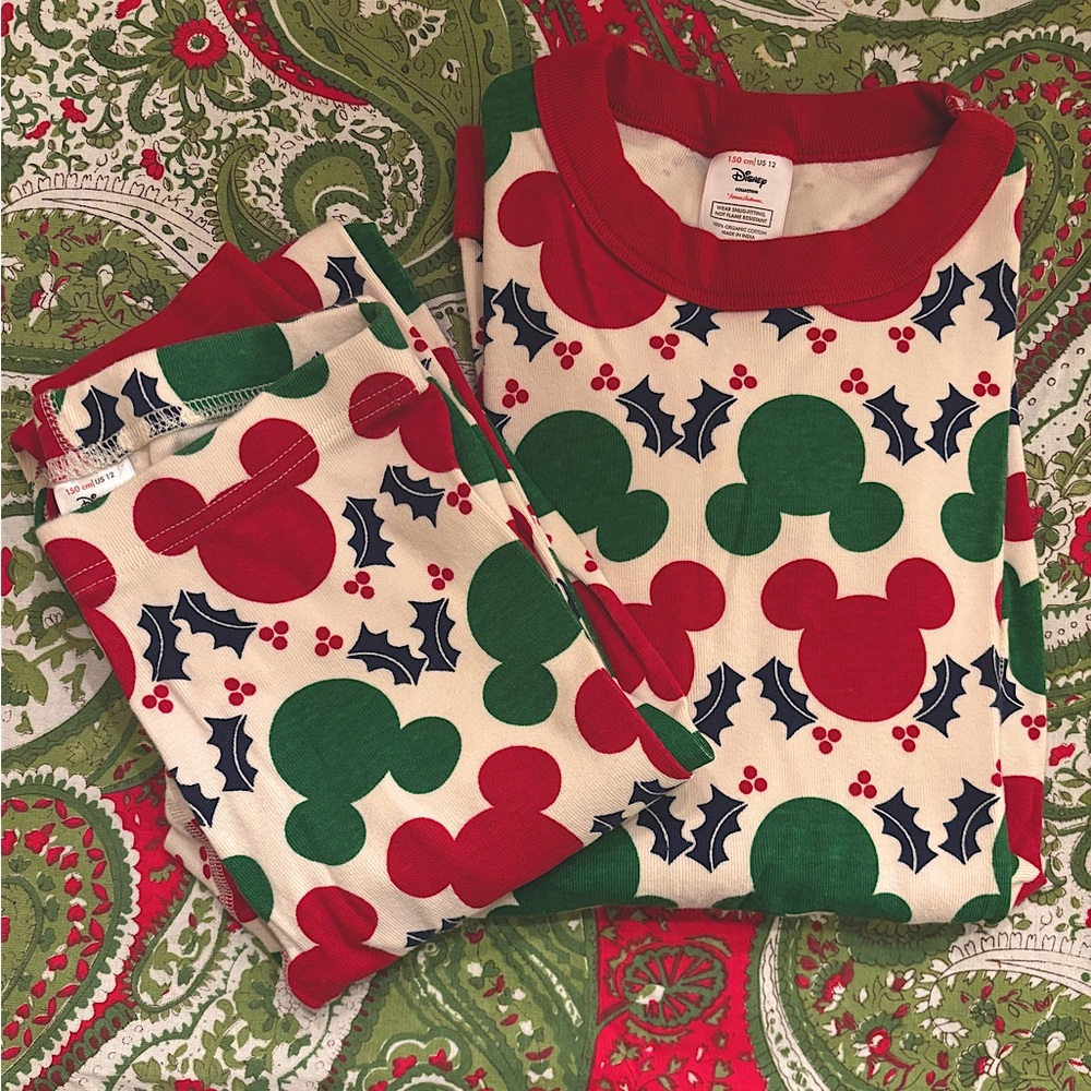 Disney Hanna Holiday Jammies
